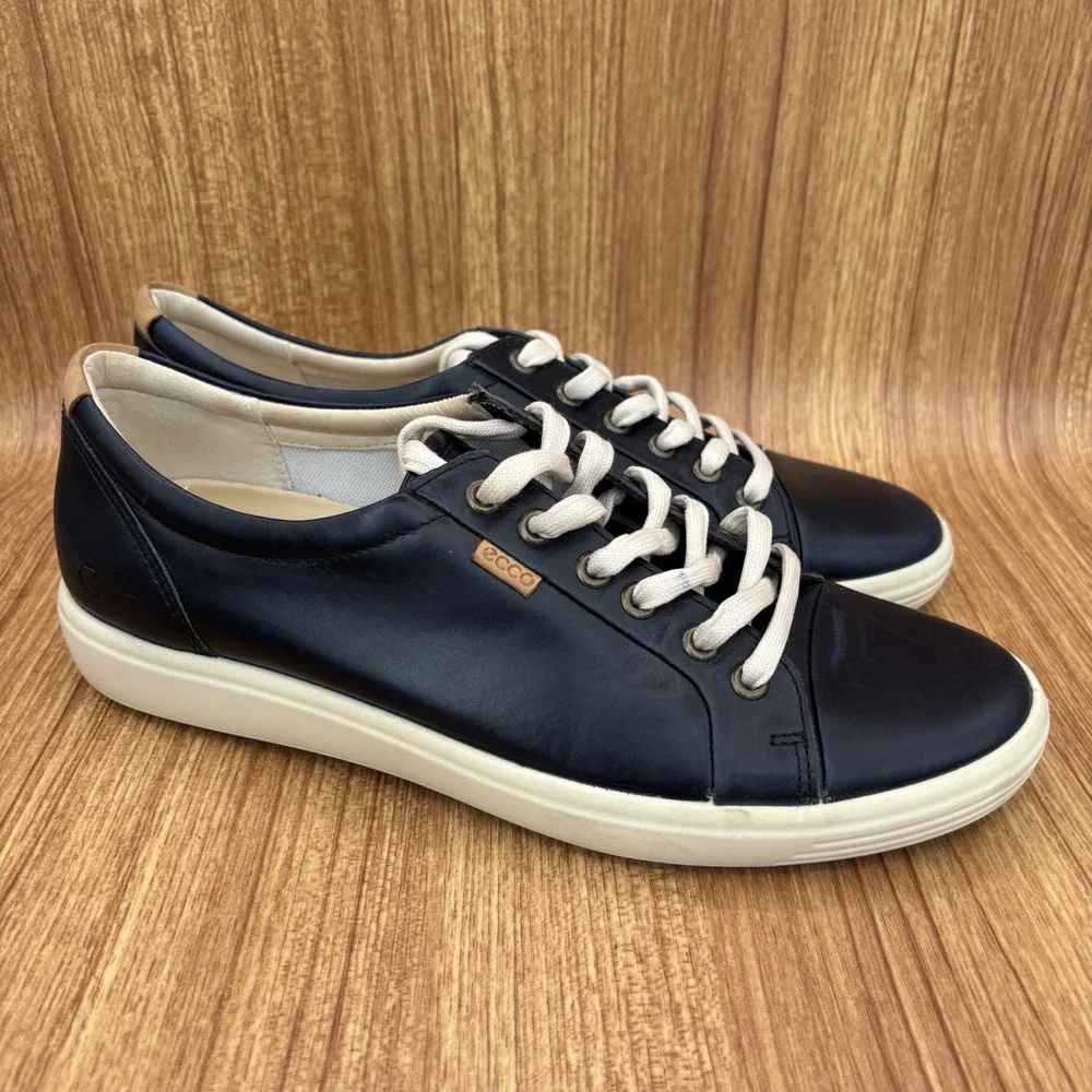 ECCO Soft 7 Sneakers Womens 10-10.5 Navy Blue Leather Low Top 43000311038